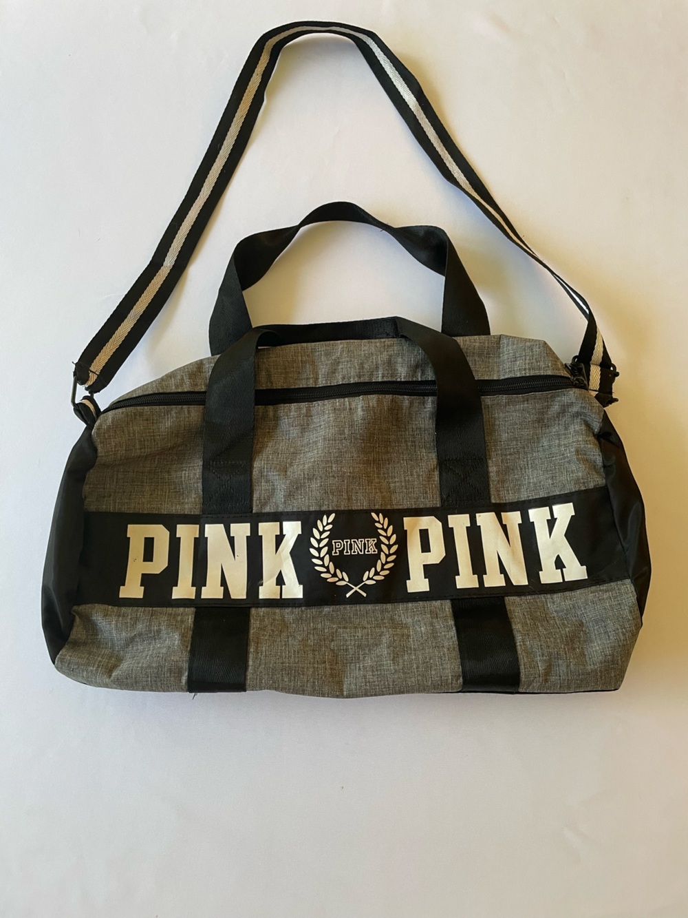 🔥 PINK Victoria’s Secret Gray & Black Weekender Duffel Bag